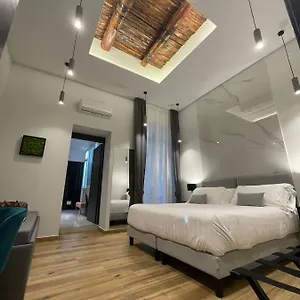 Guest house 4heavens_naples, Naples
